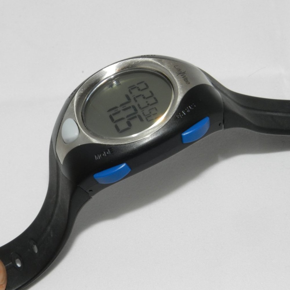 LIFEWISE WIRELESS HEART RATE MONITOR-New Batteries - Picture 3 of 15